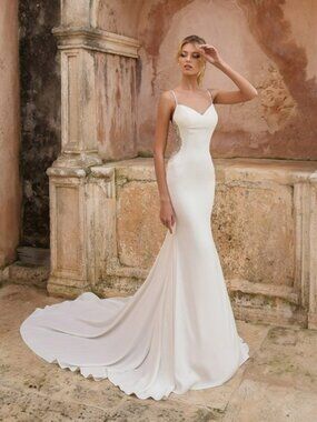 Justin Alexander Wedding Dress Ivory Sheath Low Back Lace NWT Designer Gown